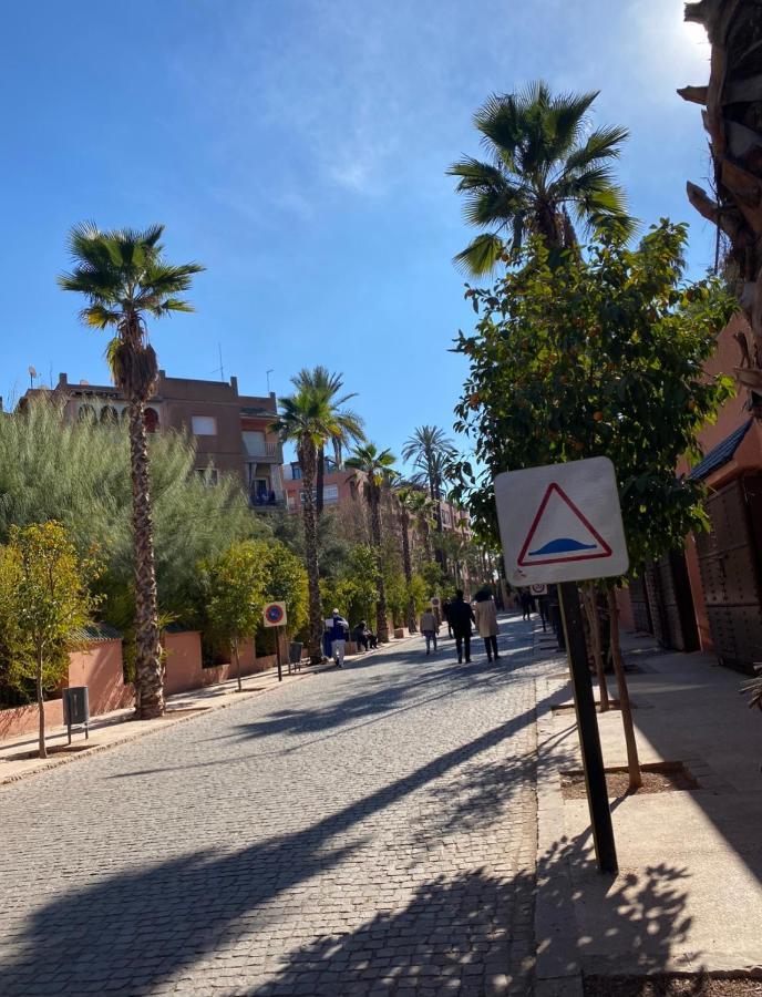 Appartement Spacieux A 150M Des Jardins Majorelle Marrakesh Exterior photo